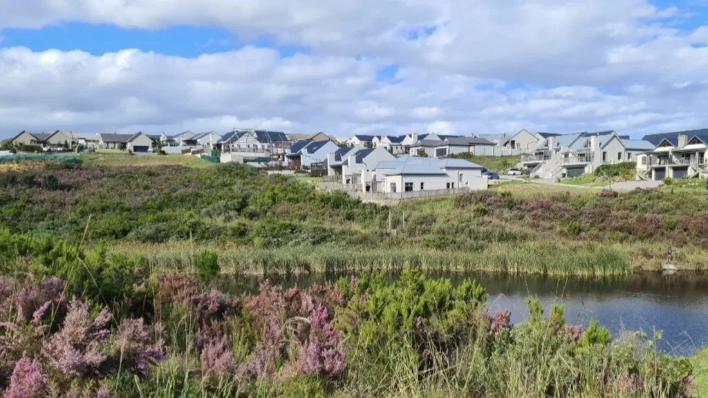 Blue Mountain Village Houses And Dam View